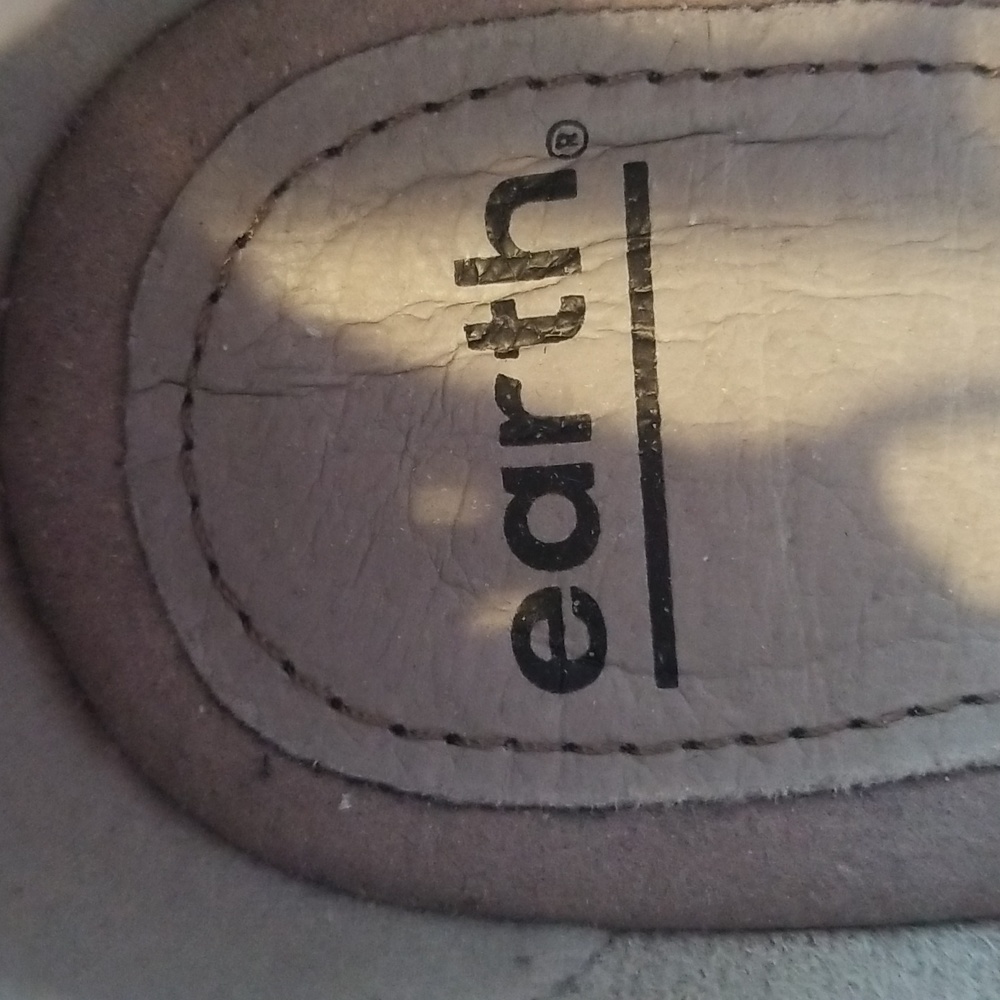 Earth shoes - Picture 3 of 8